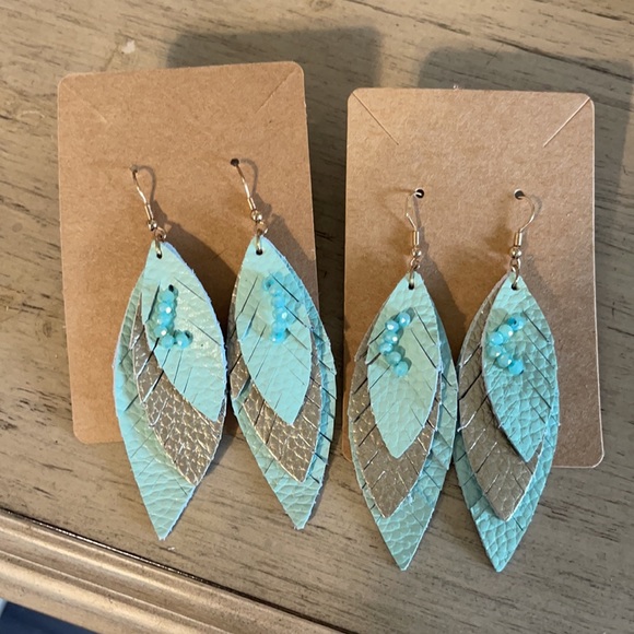 NWT Handmade Mint 3 Layer Genuine Leather Earrings - Picture 2 of 2